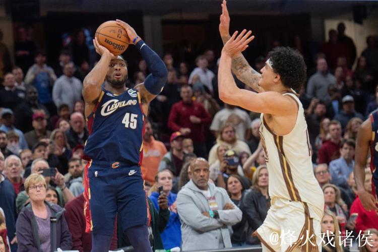 米切尔空砍29分 残阵勇士爆冷骑士 米切尔空砍29分 残阵勇士爆冷骑士